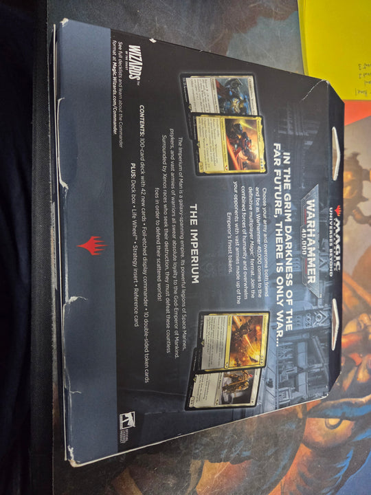 Forces of the Imperium Commander Deck - Universes Beyond: Warhammer 40